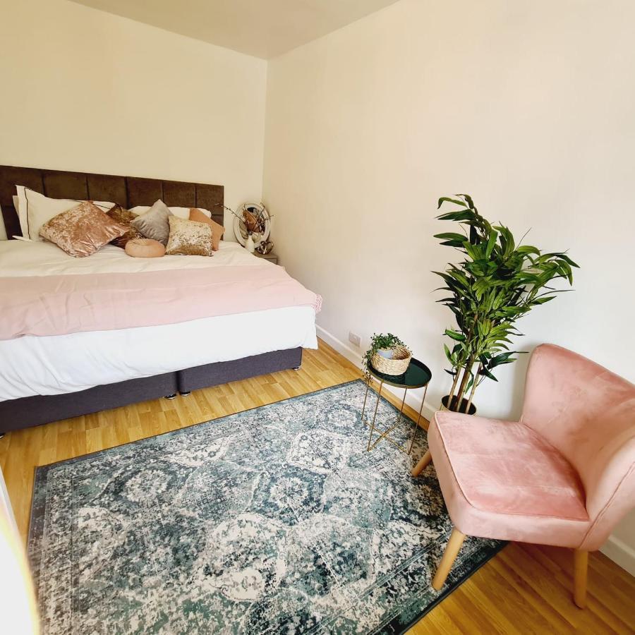 Hale Lodge Лондон Экстерьер фото