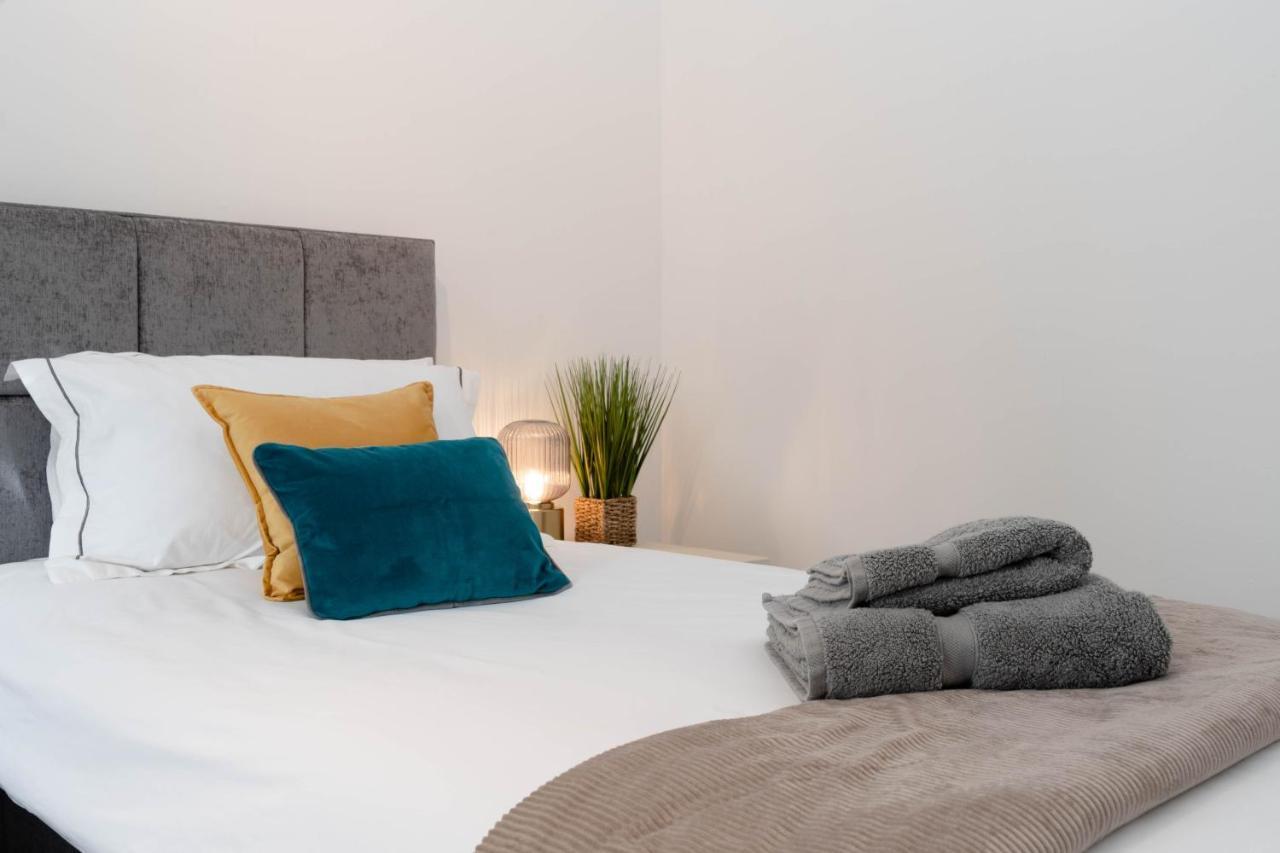 Hale Lodge Лондон Экстерьер фото