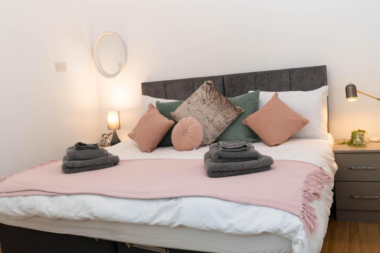 Hale Lodge Лондон Экстерьер фото